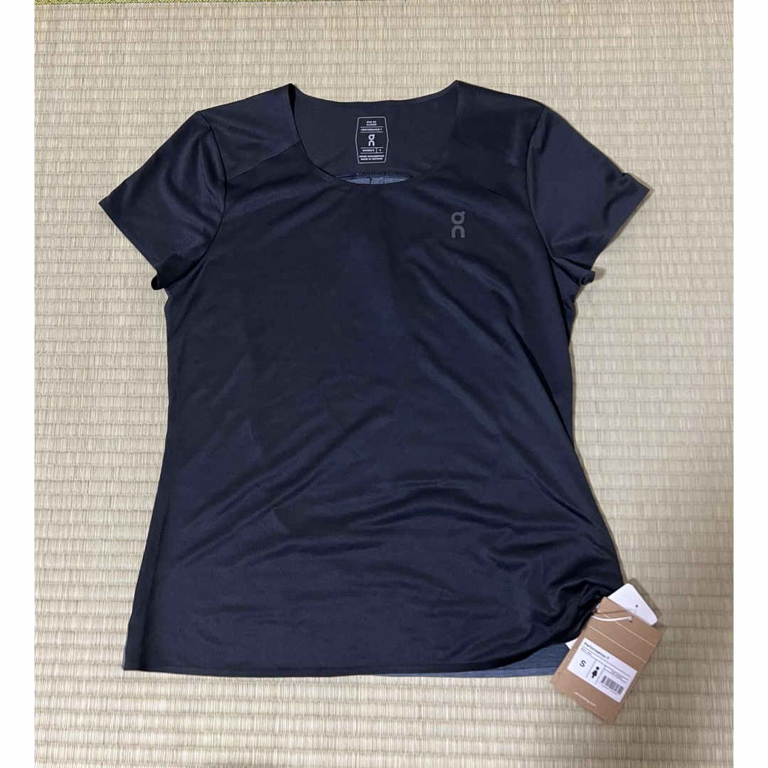 On(オン)のOn(オン) ＰＥＲＦＯＲＭＡＮＣＥ−Ｔパフォーマンス Tシャツ　吸湿速乾 メンズのトップス(Tシャツ/カットソー(半袖/袖なし))の商品写真
