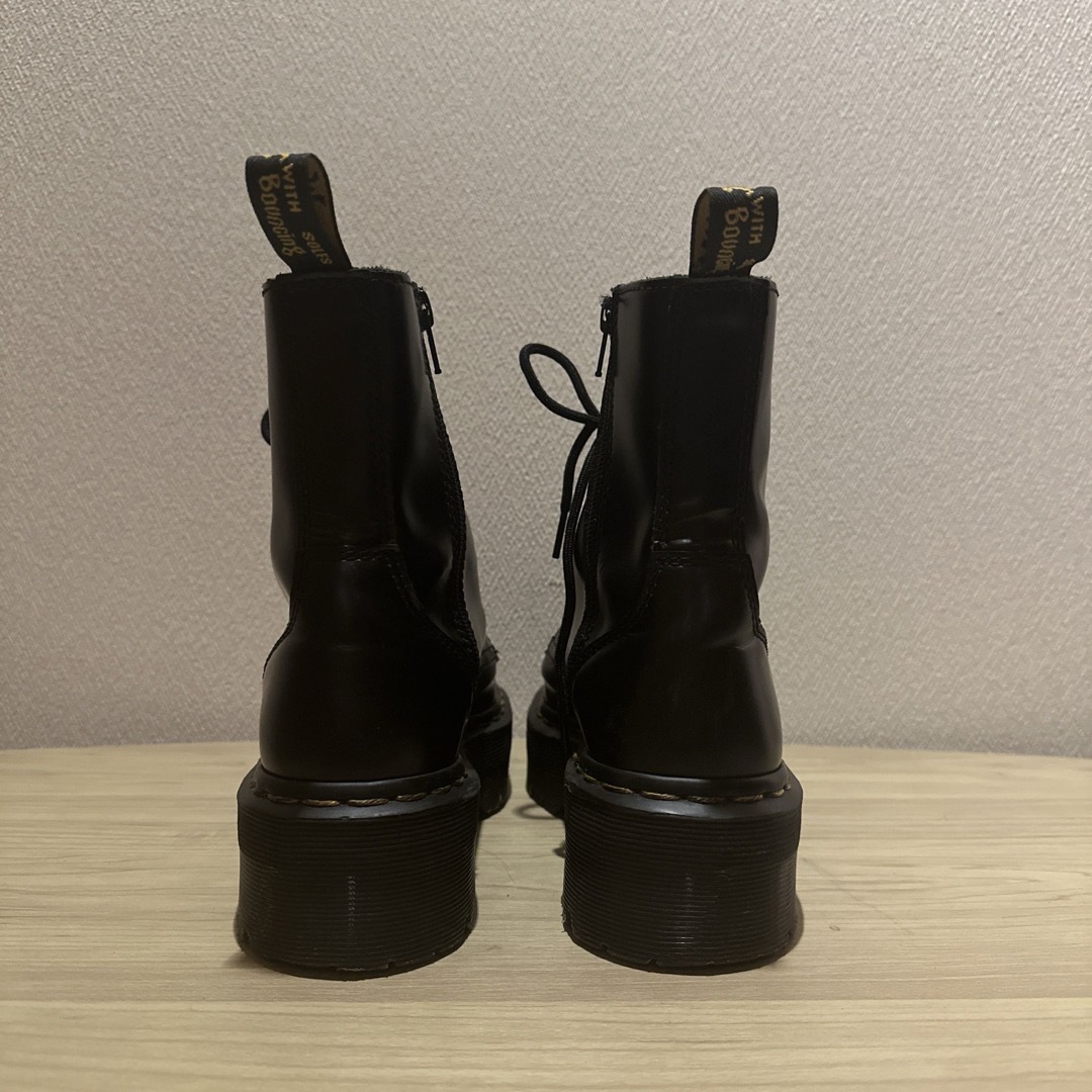 Dr.Martens(ドクターマーチン)の【美品‼︎サイズ24cm】ドクターマーチン　Dr.Martin 厚底　8ホール レディースの靴/シューズ(ブーツ)の商品写真