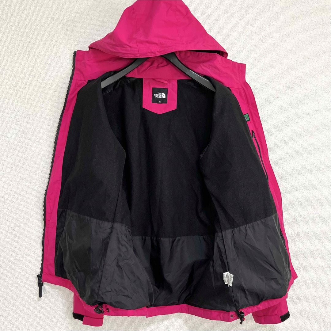 THE NORTH FACE(ザノースフェイス)の美品人気 ノースフェイス マウンテンパーカー レディースM 透湿防水 フード着脱 レディースのジャケット/アウター(ナイロンジャケット)の商品写真