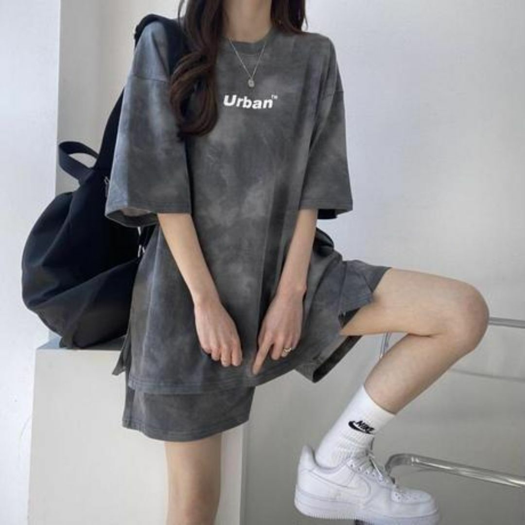 Tシャツ ショートパンツ 上下 ルームウェア オーバーサイズ 韓国 グレー レディースのルームウェア/パジャマ(ルームウェア)の商品写真