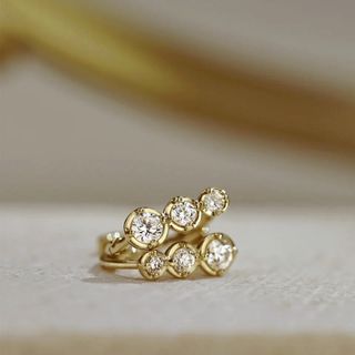 アーカー(AHKAH)の【p88】three zirconia hoop pierce 18kgp(ピアス)