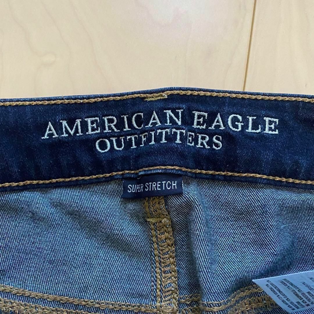 American Eagle(アメリカンイーグル)のAMERICAN EAGLE スキニーパンツ　ジーンズ　ストレッチデニム レディースのパンツ(デニム/ジーンズ)の商品写真