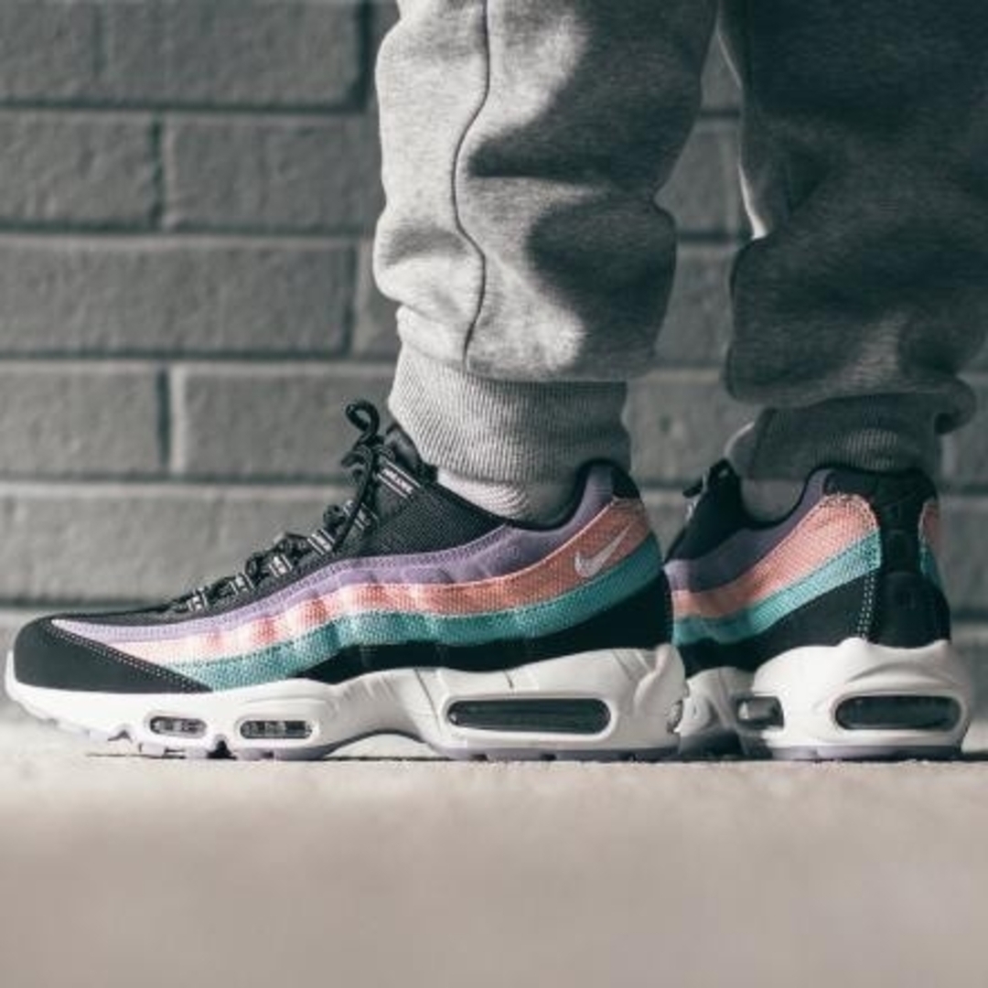 NIKE(ナイキ)のNIKE AIR MAX 95 "HAVE A NIKE DAY" 25 レディースの靴/シューズ(スニーカー)の商品写真