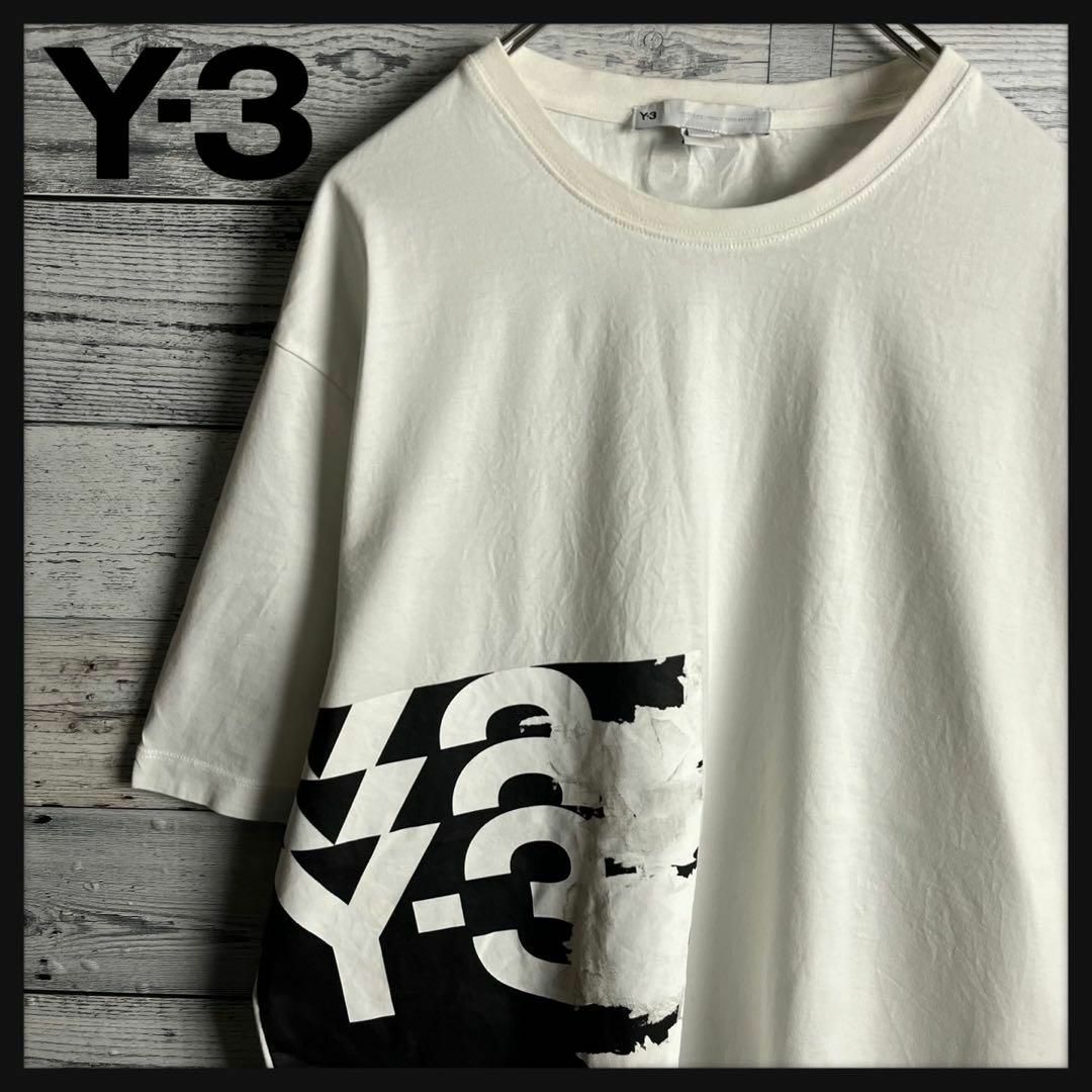 Y-3(ワイスリー)の【希少デザイン】Y-3☆ ビッグプリント入り 定番カラー Tシャツ メンズのトップス(Tシャツ/カットソー(半袖/袖なし))の商品写真