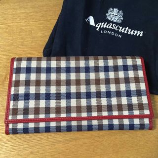 アクアスキュータム(AQUA SCUTUM)のAquascutum アクアスキュータム 長財布(財布)