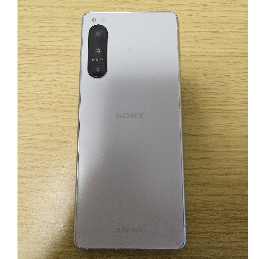 SONY(ソニー)のSONY Xperia 5 IV A204SO エクリュホワイト スマホ/家電/カメラのスマートフォン/携帯電話(スマートフォン本体)の商品写真