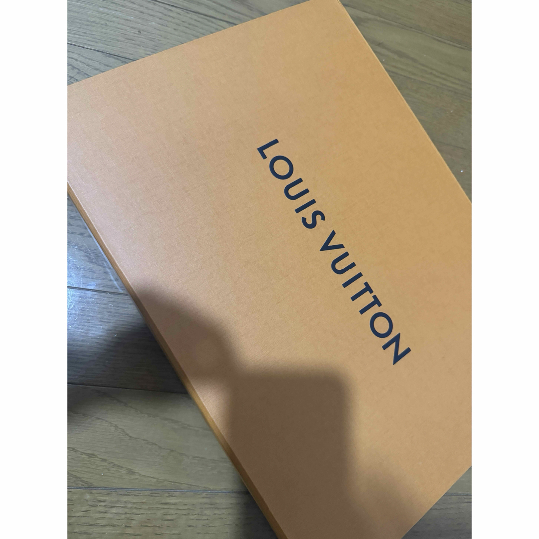 LOUIS VUITTON(ルイヴィトン)のVUITTON  マフラー レディースのファッション小物(マフラー/ショール)の商品写真