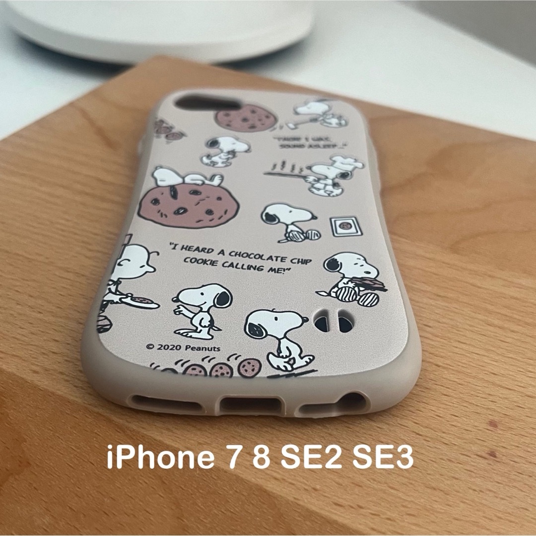 SNOOPY(スヌーピー)のスヌーピー iPhoneケース iPhone 7 8 SE2 韓国 SNOOPY スマホ/家電/カメラのスマホアクセサリー(iPhoneケース)の商品写真