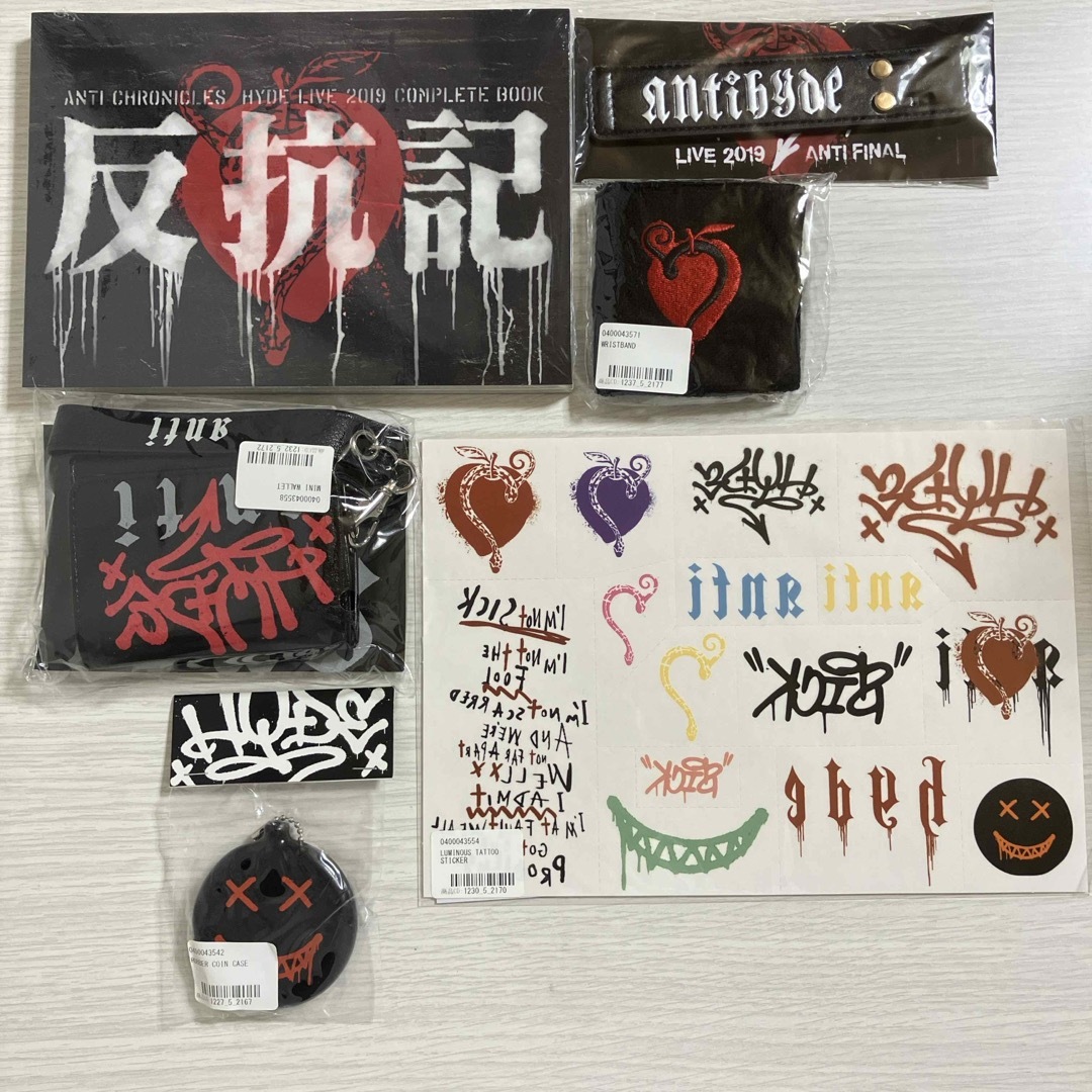 HYDE LIVE 2019 ANTIグッズ(6種) エンタメ/ホビーのタレントグッズ(ミュージシャン)の商品写真