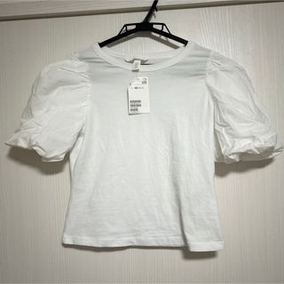 エイチアンドエム(H&M)の未使用　パフスリーブTシャツ【ショート丈】(Tシャツ/カットソー(半袖/袖なし))