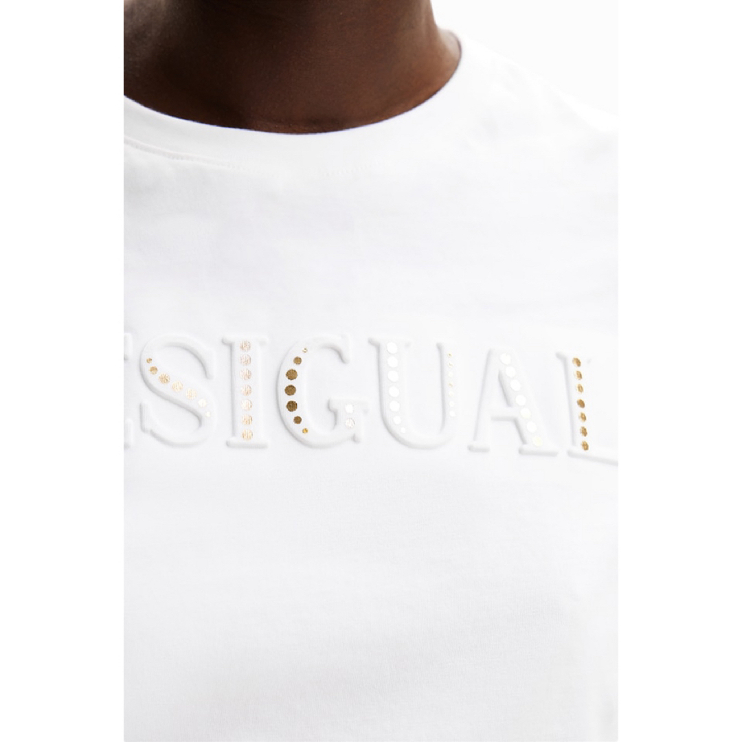 DESIGUAL(デシグアル)の24年新作デシグアル　Desigual 白　Tシャツ　Sサイズ メンズのトップス(Tシャツ/カットソー(半袖/袖なし))の商品写真