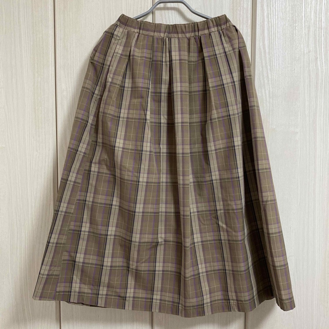 a.v.v(アーヴェヴェ)のa.v.v. セットアップスカート レディースのスカート(ロングスカート)の商品写真