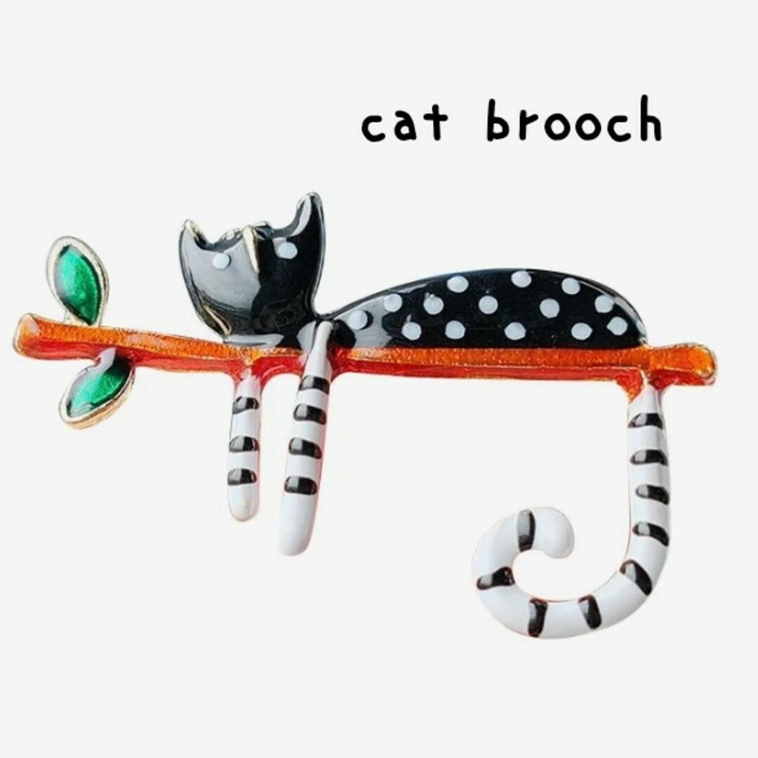黒猫 ブローチ おしゃれ バッジ 北欧 ユニーク レディースのアクセサリー(ブローチ/コサージュ)の商品写真