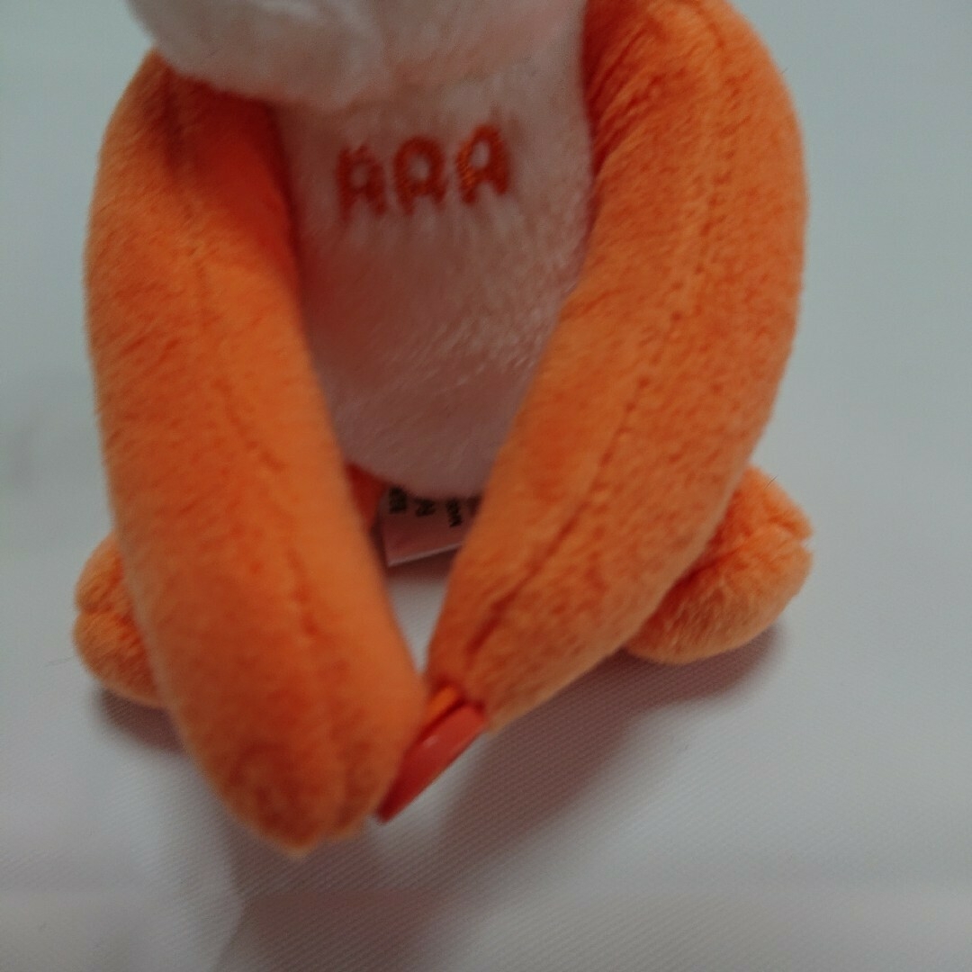【AAA え～パンダ  ぬいぐるみ  抱き付きマスコット  オレンジ 西島隆弘】 エンタメ/ホビーのおもちゃ/ぬいぐるみ(ぬいぐるみ)の商品写真