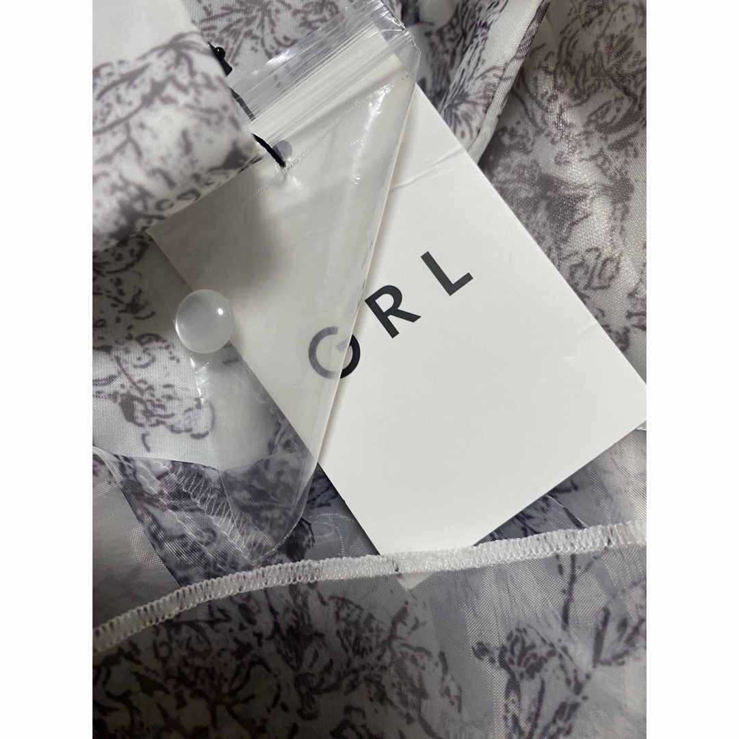 GRL(グレイル)のGRL 花柄フリルボウタイオーガンジーブラウス[al121] 新品未使用タグ付き レディースのトップス(シャツ/ブラウス(長袖/七分))の商品写真