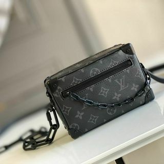 ルイヴィトン(LOUIS VUITTON)のLouis Vuittonルイヴィトンクラッチバッグメッセンジャーバッグ(ショルダーバッグ)