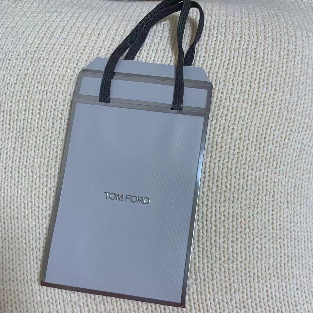 TOM FORD(トムフォード)のトムフォード TOM FORD 限定 バームフロスト コスメ/美容のベースメイク/化粧品(口紅)の商品写真
