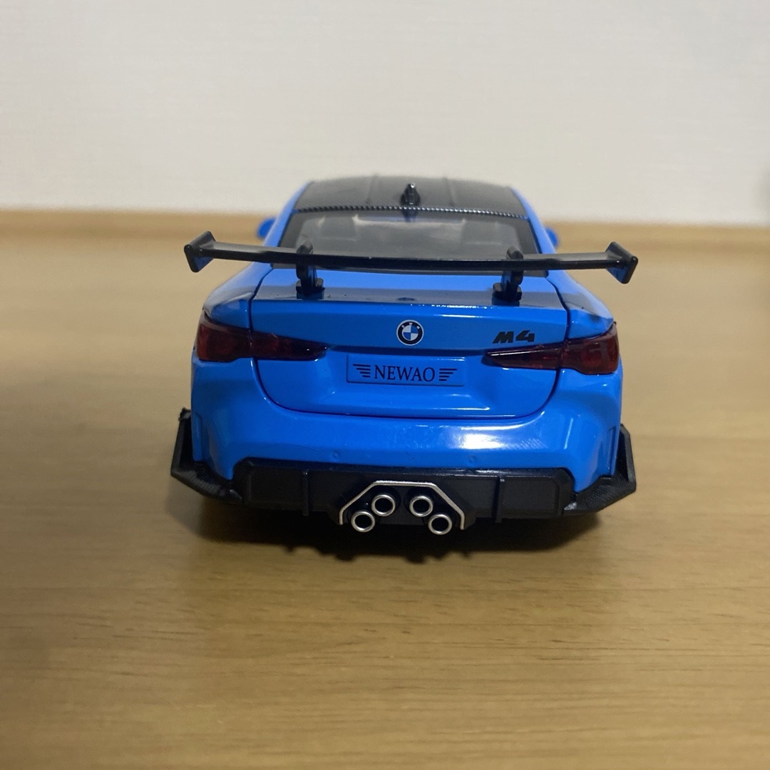 1:32  BMW M4 ミニカー　　青 エンタメ/ホビーのおもちゃ/ぬいぐるみ(ミニカー)の商品写真