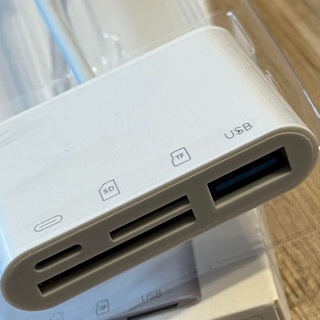 ⭐️⭐️iPhone/iPad カードリーダー 4in1SD USB 接続データ(日用品/生活雑貨)