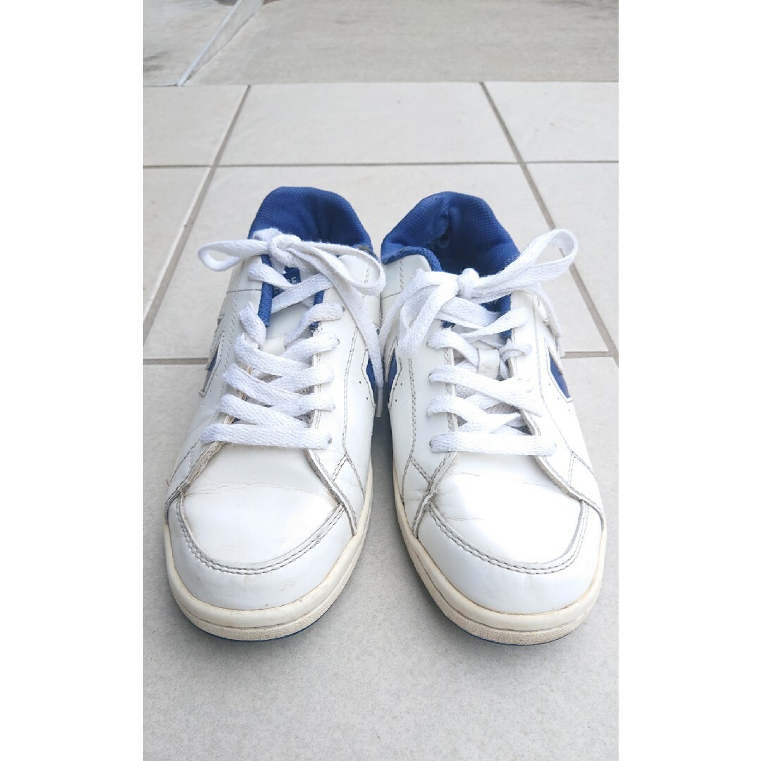 CONVERSE(コンバース)のコンバース 白×ブルー スニーカー レディースの靴/シューズ(スニーカー)の商品写真