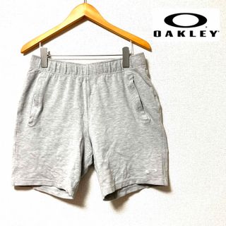 オークリー(Oakley)の【美品】OAKLEY オークリー　ハーフパンツ　グレー　灰色　伸縮性　野球(ショートパンツ)