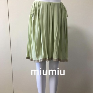 ミュウミュウ(miumiu)のMIUMIU ミディプリーツスカート(ひざ丈スカート)