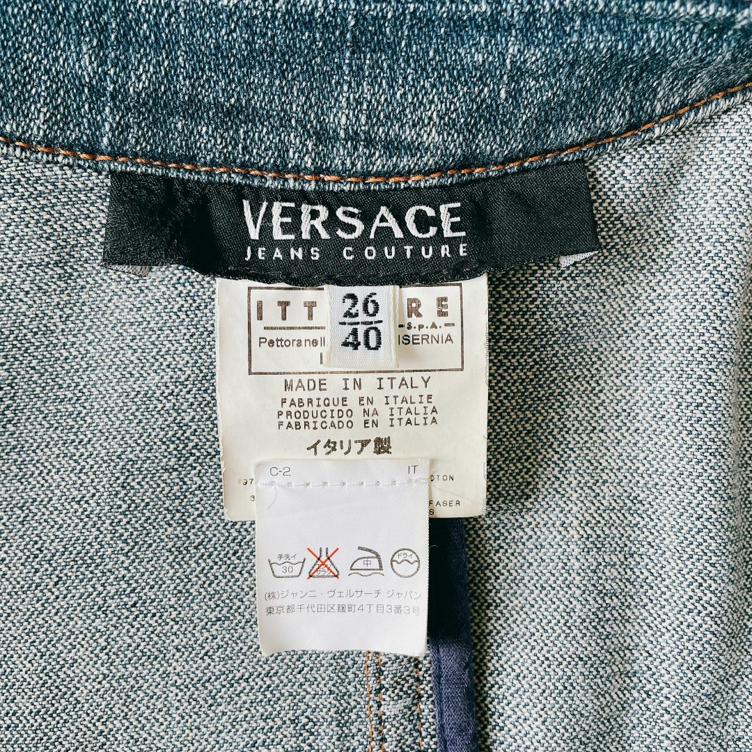 VERSACE(ヴェルサーチ)の【VERSACE】ヴェルサーチ ジーンズクチュール デニムジャケット レディースのジャケット/アウター(Gジャン/デニムジャケット)の商品写真