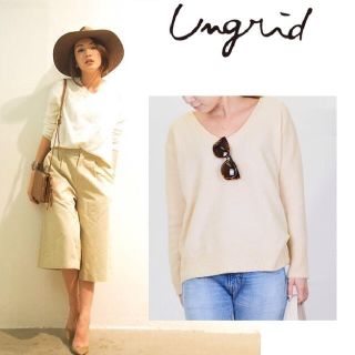 アングリッド(Ungrid)の⭐️週末限定セール⭐️新品⭐️【Ungrid】ニット☆ベージュ❗️タグ付き❗️(ニット/セーター)