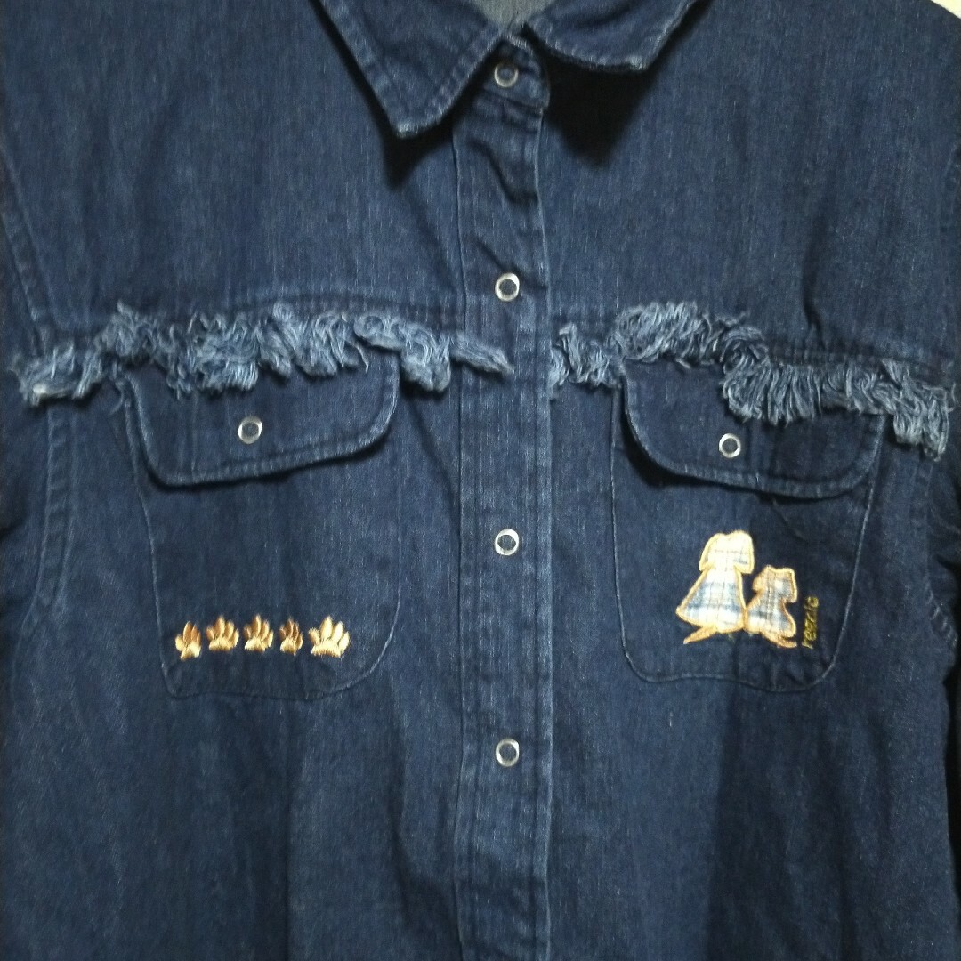 デニムシャツ　デニムジャケット　羽織り　М〜Ｌ レディースのトップス(シャツ/ブラウス(長袖/七分))の商品写真