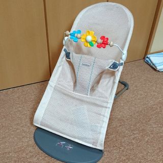 ベビービョルン(BABYBJORN)のベビービョルン バウンサー ブリスエアー メッシュ パーリーピンク トーイ付き(その他)