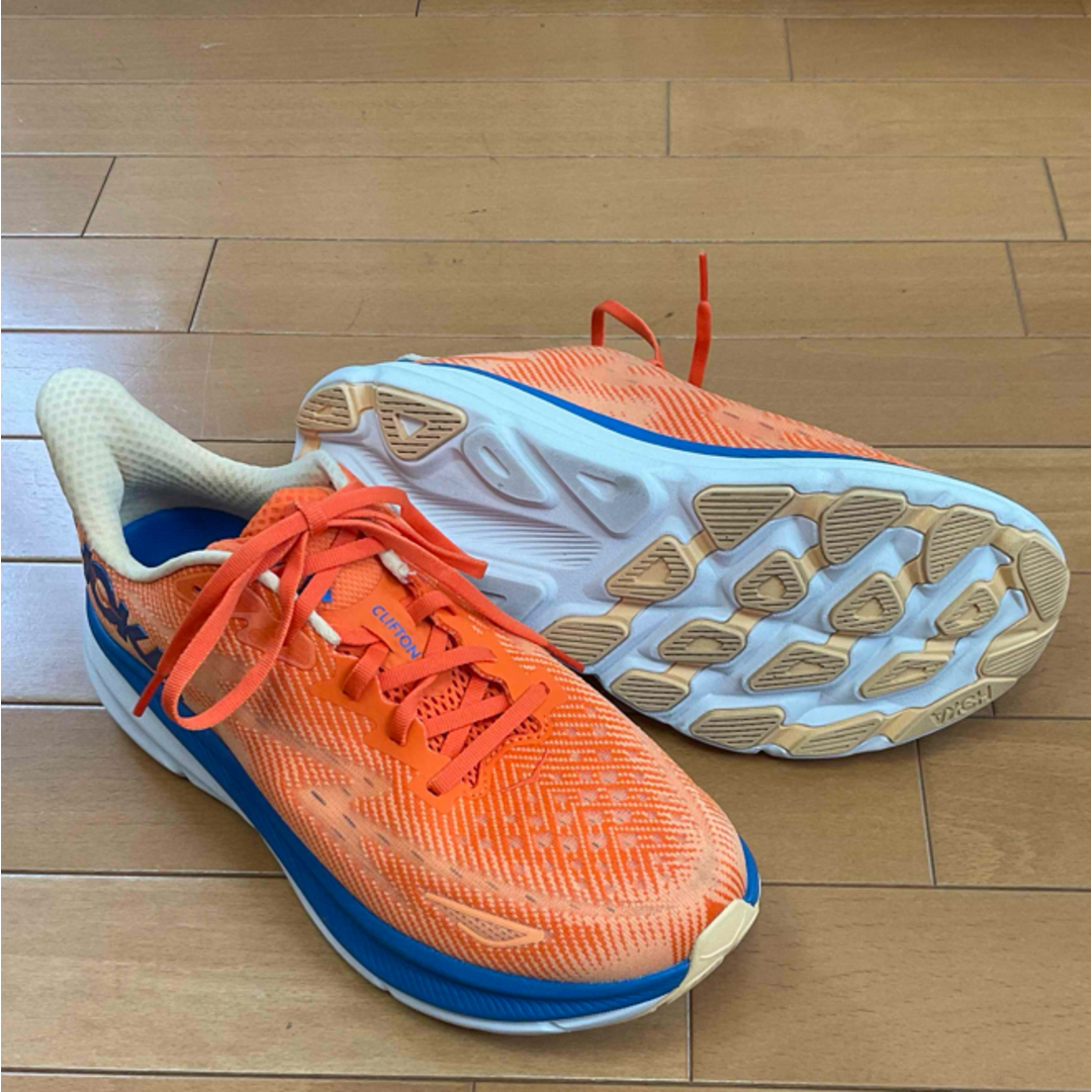 HOKA ONE ONE(ホカオネオネ)の【コンディション良好】ホカ クリフトン 9  27cm スポーツ/アウトドアのランニング(シューズ)の商品写真