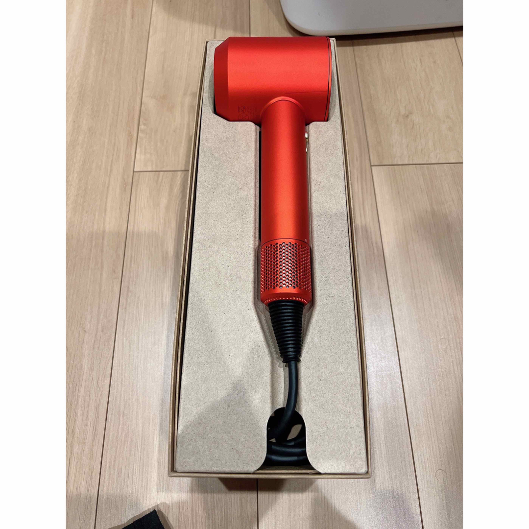 Dyson(ダイソン)の【特別カラー・新品】Dyson ヘアドライヤー HD08 トパーズオレンジ スマホ/家電/カメラの美容/健康(ドライヤー)の商品写真