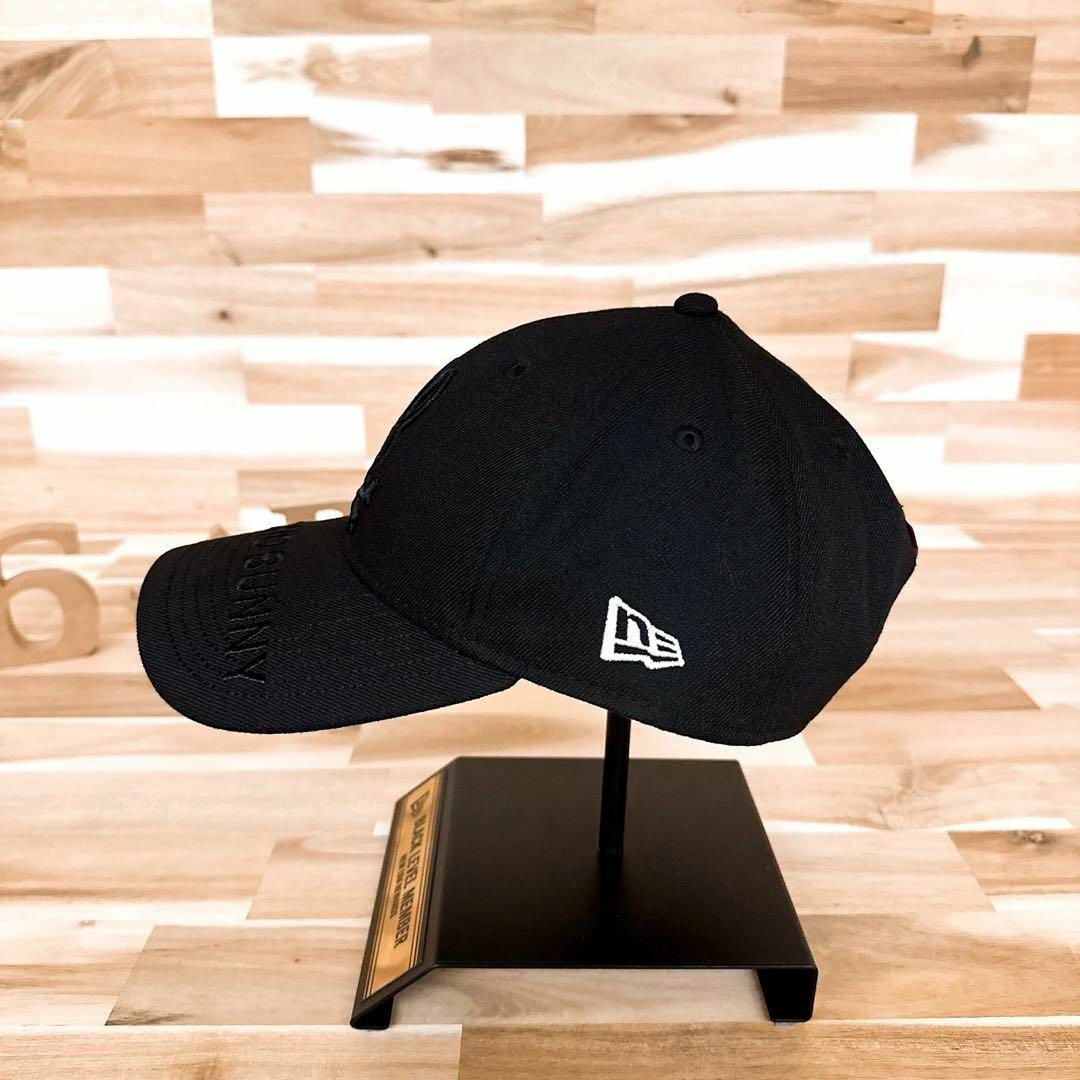 NEW ERA(ニューエラー)の激レア/美品【ニューエラ×サイコバニー】限定コラボ ブラック ロゴ キャップ 黒 メンズの帽子(キャップ)の商品写真