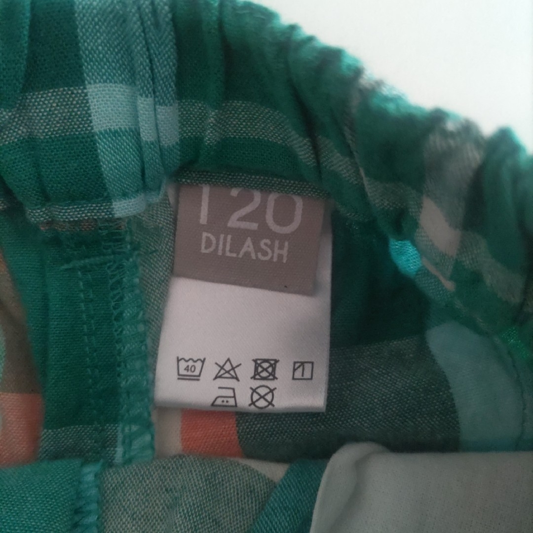 DILASH(ディラッシュ)の【新品タグ付き】　DILASH　綿麻100　夏パンツ　120　グリーンチェック キッズ/ベビー/マタニティのキッズ服男の子用(90cm~)(パンツ/スパッツ)の商品写真