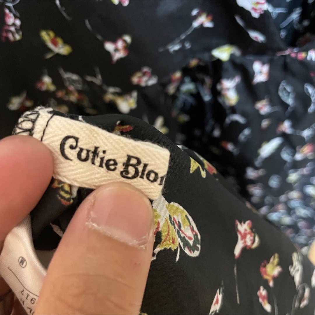 Cutie Blonde(キューティーブロンド)のCutie Blonde C.B ワンピース　総柄　花柄　ブラック レディースのワンピース(ロングワンピース/マキシワンピース)の商品写真