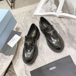 プラダ(PRADA)の人気 プラダ #ローファー/革靴(ローファー/革靴)