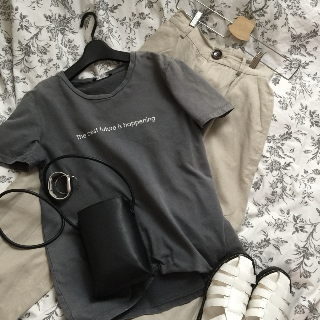 ZARA(ザラ)の ZARA  ロゴプリント Tシャツ レディースのトップス(Tシャツ(半袖/袖なし))の商品写真