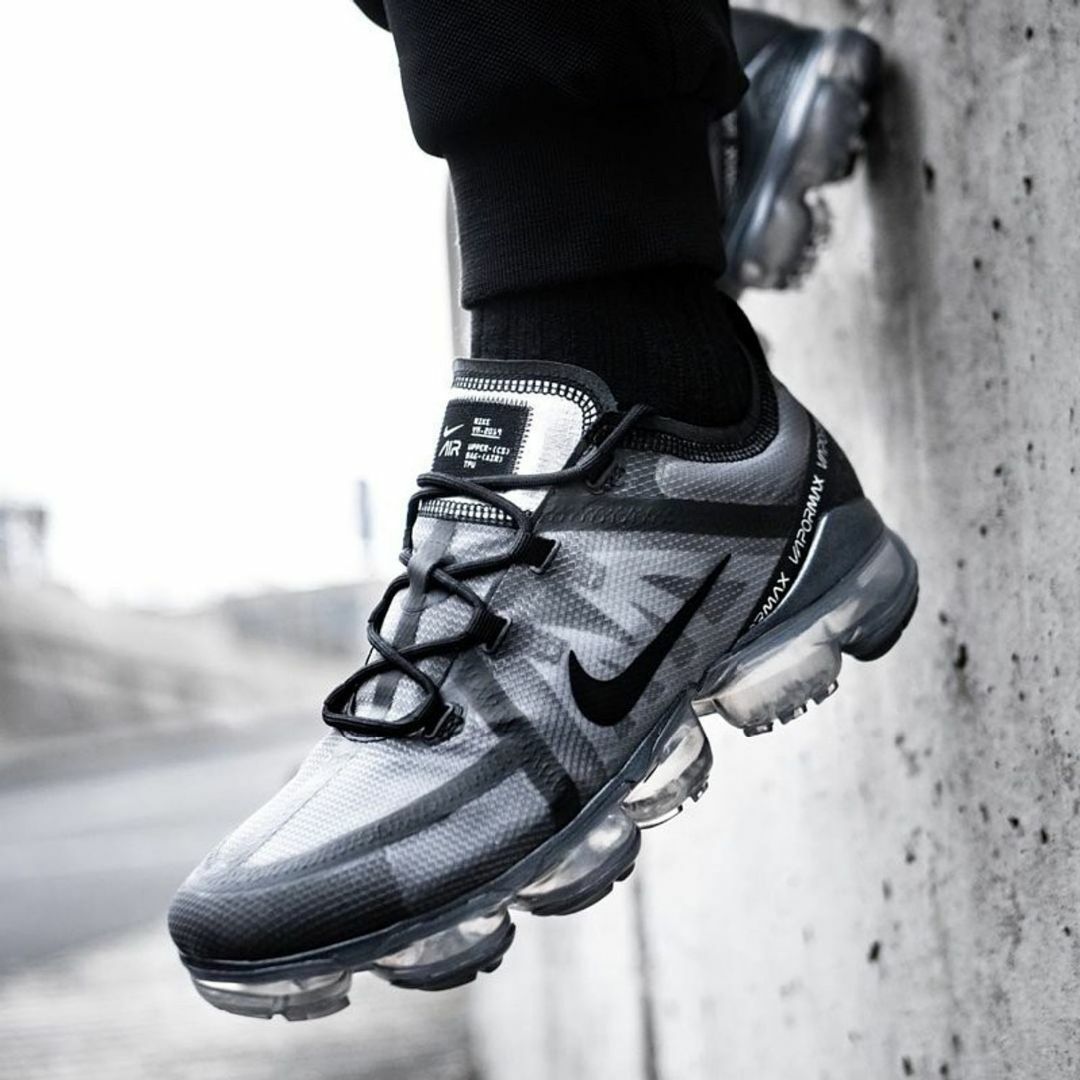 NIKE(ナイキ)の★人気 美品 NIKE AIRVAPORMAX 2019 26.5 黒 ナイキ メンズの靴/シューズ(スニーカー)の商品写真