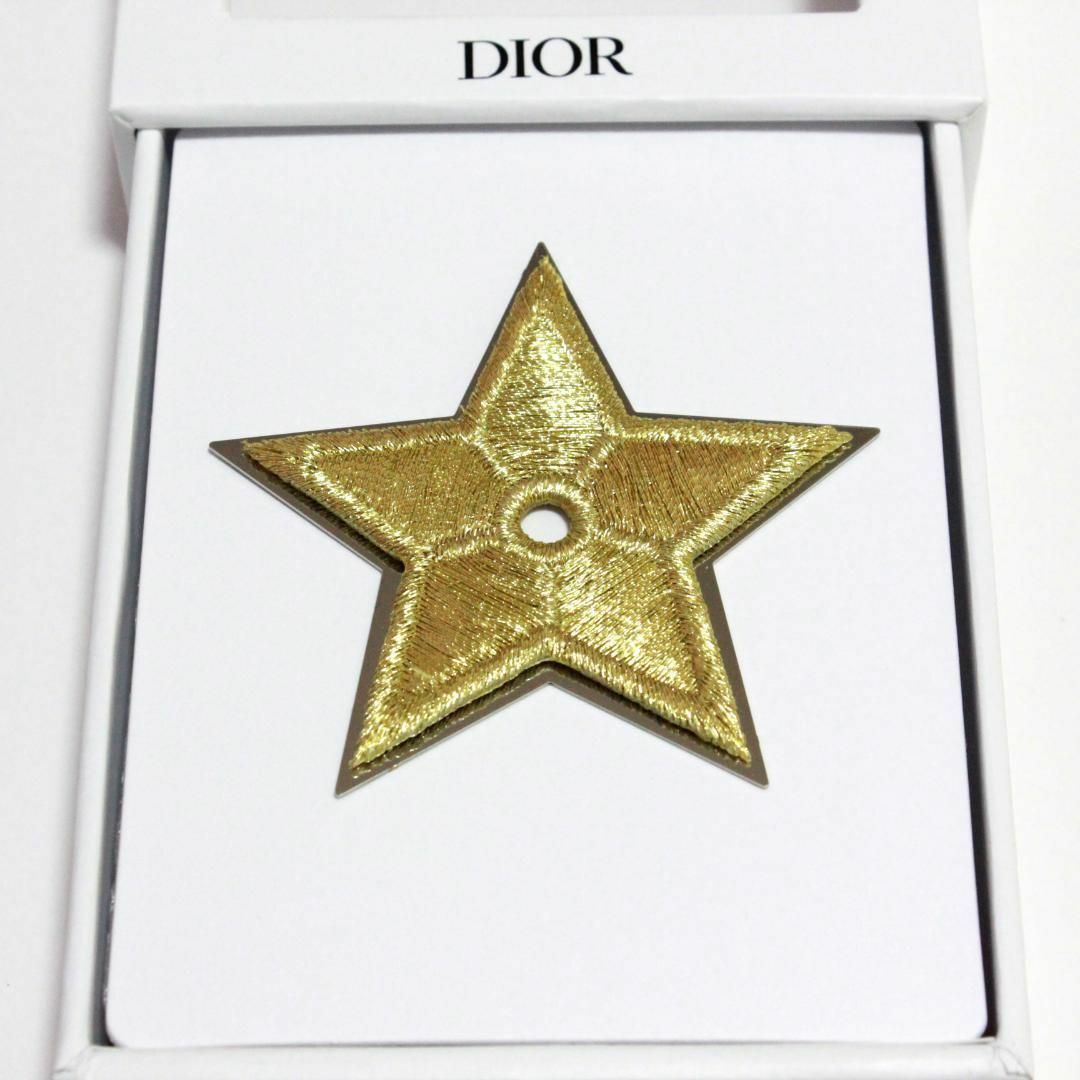 Christian Dior(クリスチャンディオール)のChristian Dior ディオール スマホチャーム ピンバッチ セット レディースのファッション小物(キーホルダー)の商品写真