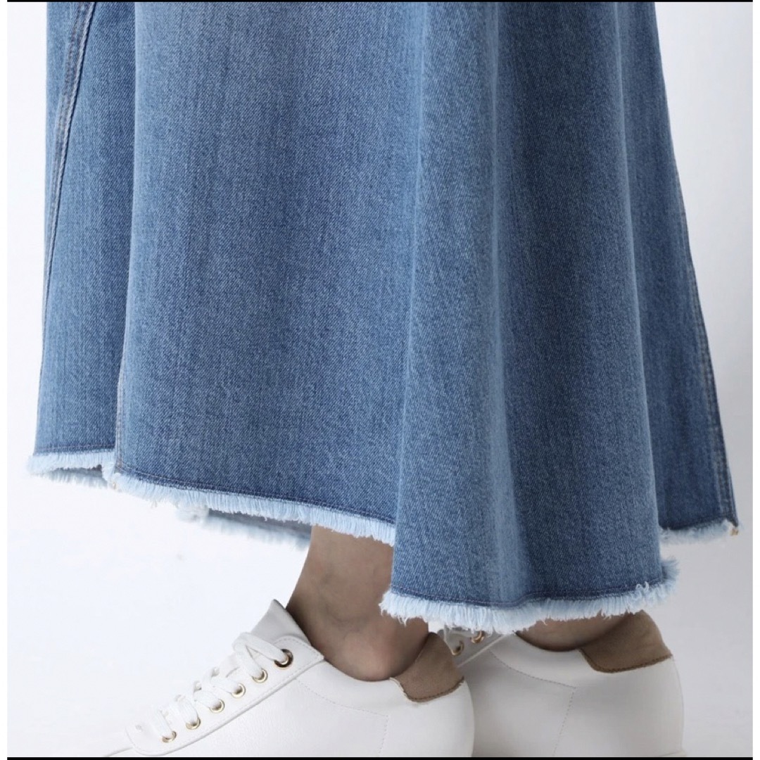 Mila Owen(ミラオーウェン)の超美品❣️Mila Owen リメイク風Aラインデニムスカート レディースのスカート(ロングスカート)の商品写真