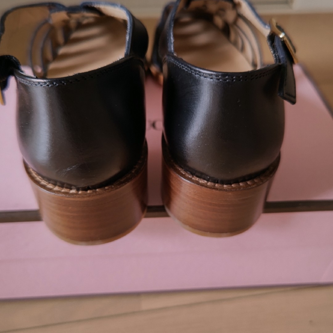 新品！グリーンレーベルリラクシング PASCUCCI  グルカサンダル レディースの靴/シューズ(サンダル)の商品写真
