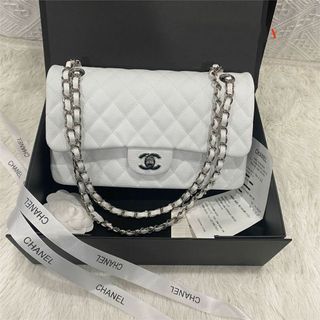 シャネル(CHANEL)のシャネル ショルダーバックキャビアスキン マトラッセ ホワイト(ショルダーバッグ)