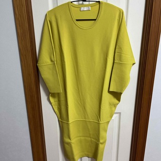 75）アンテプリマ　からし色　サイズ40 未使用　ニットセーター七分袖　未使用品