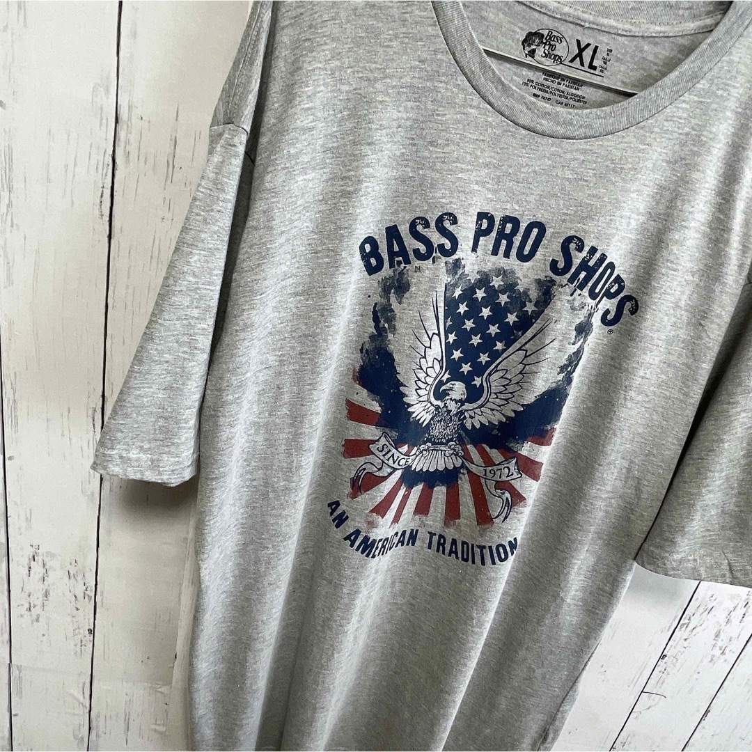 Bass Pro Shops　Tシャツ　XL　グレー　イーグル　プリント　古着 メンズのトップス(Tシャツ/カットソー(半袖/袖なし))の商品写真