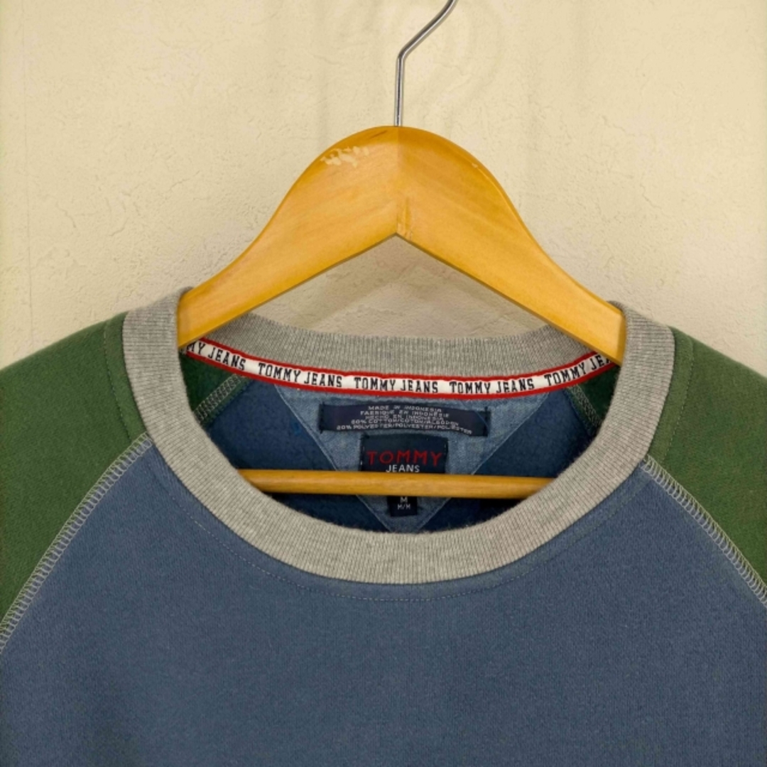 TOMMY HILFIGER(トミーヒルフィガー)のtommy jeans(トミージーンズ) ロゴ刺繍×プリント ラグランスウェット メンズのトップス(スウェット)の商品写真