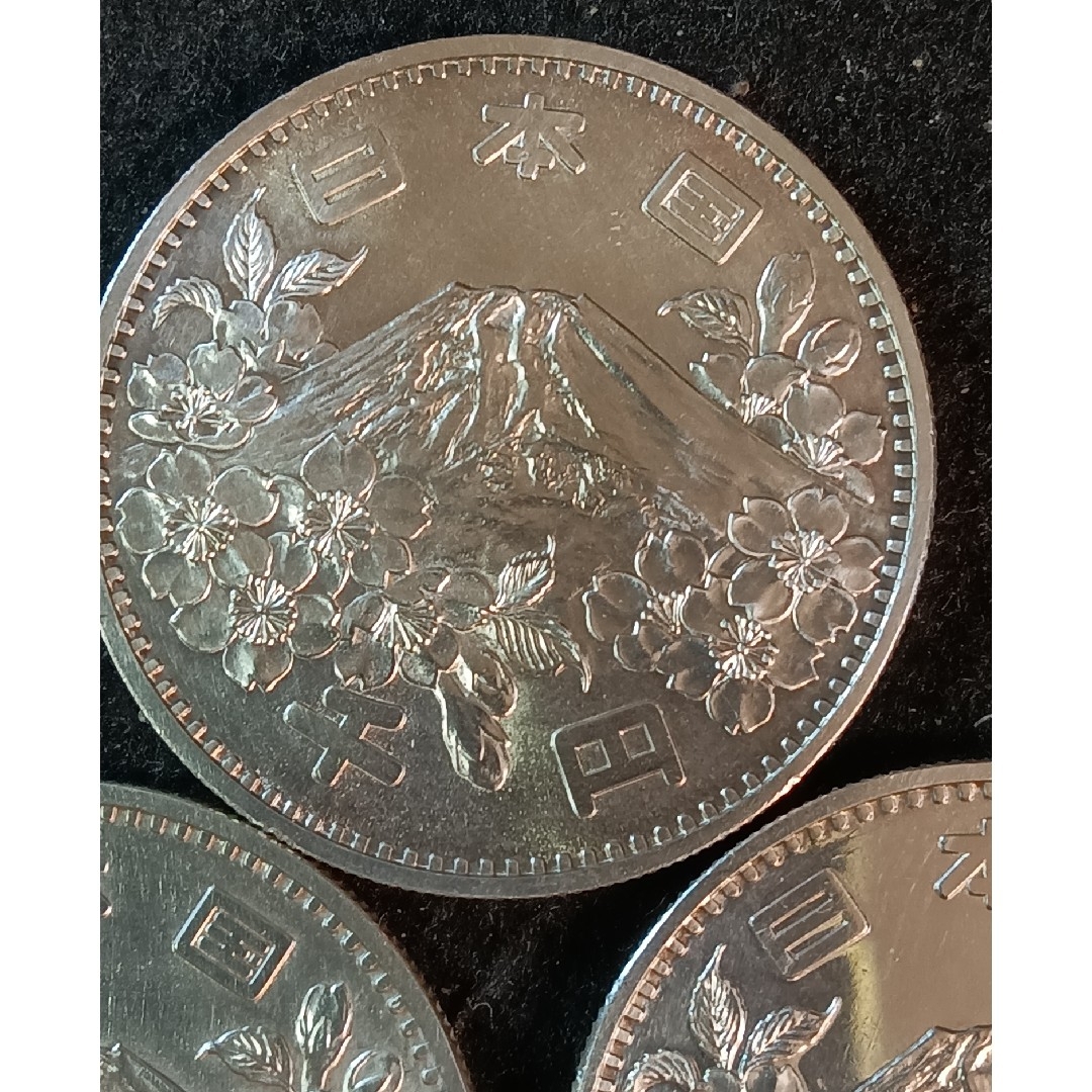 銀貨　東京オリンピック1.000円銀貨　silver925　汚れ少なく綺麗 ６枚 エンタメ/ホビーの美術品/アンティーク(金属工芸)の商品写真