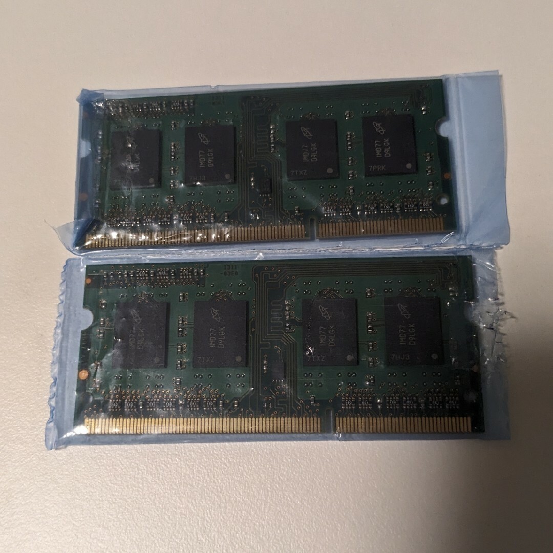 メモリー PC3-10600S 2GB 2枚 スマホ/家電/カメラのPC/タブレット(PCパーツ)の商品写真