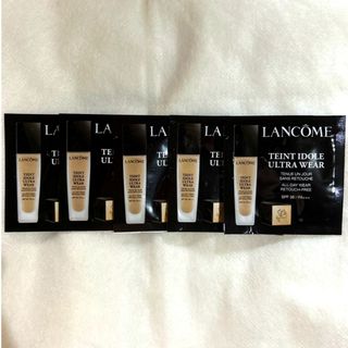 ランコム(LANCOME)の★LANCOME★タンイドル　ウルトラ　ウェア　リキッド／B-01 × 5包(ファンデーション)