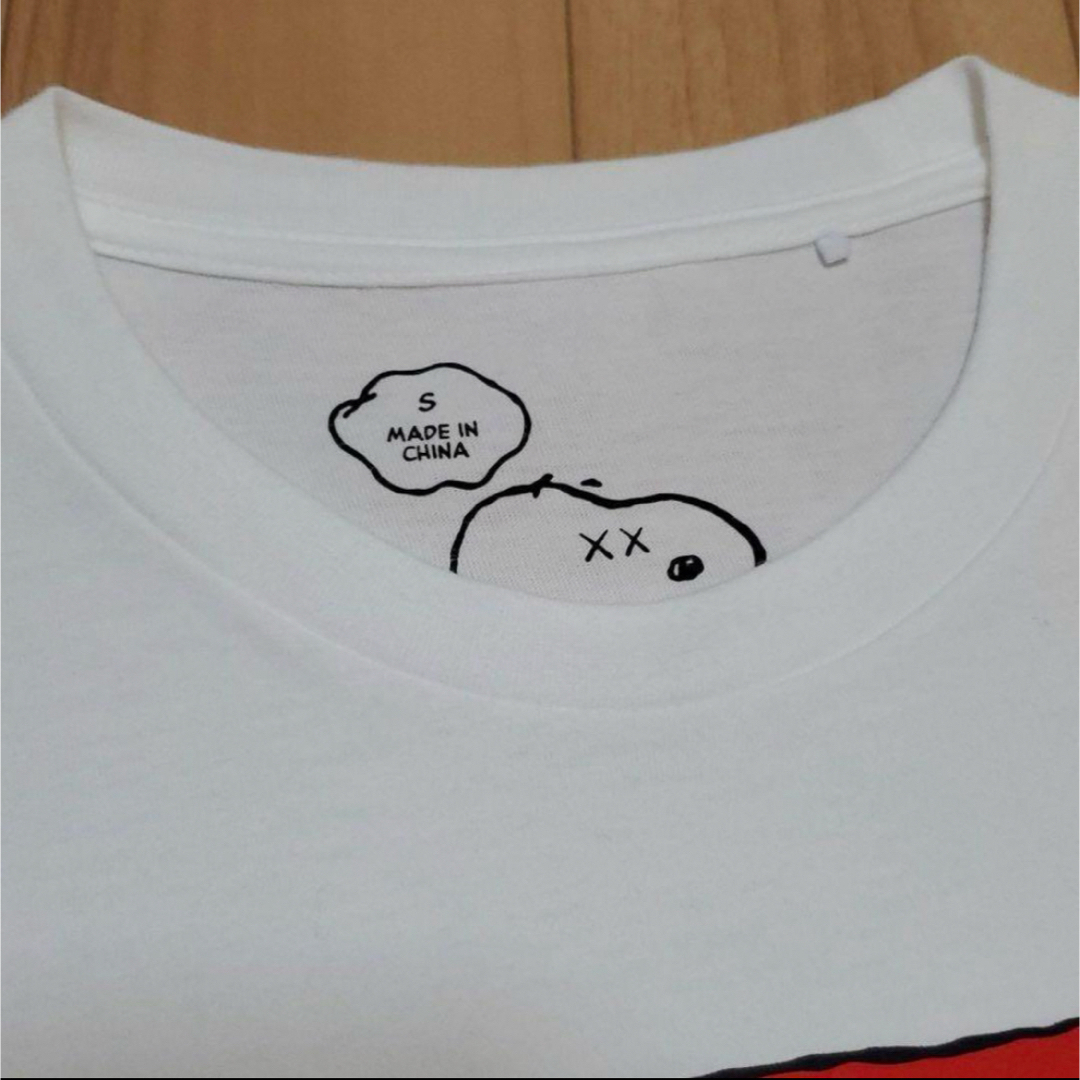 UNIQLO(ユニクロ)の新品 UT KAWS x PEANUTS コラボ TEE ユニクロ Sサイズ メンズのトップス(Tシャツ/カットソー(半袖/袖なし))の商品写真