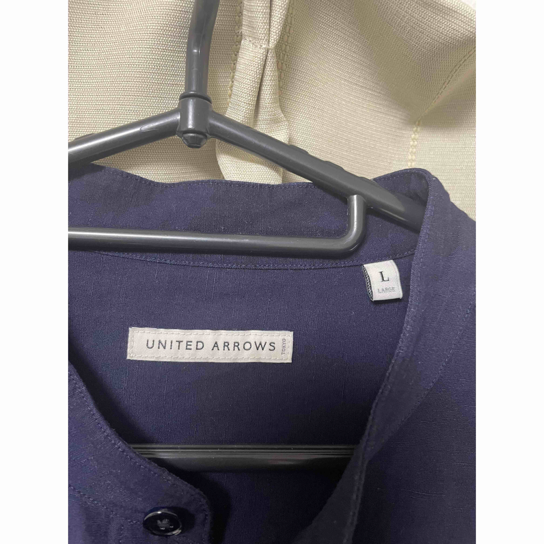 UNITED ARROWS(ユナイテッドアローズ)のユナイテッドアローズ　バンドカラーシャツ　ネイビー メンズのトップス(シャツ)の商品写真